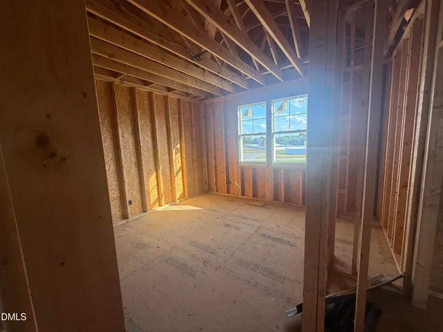 a view of utility room