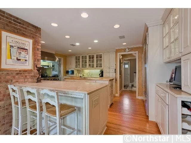 4606 Sunnyside Road Edina, MN 55424 - Photo 8 of 18
