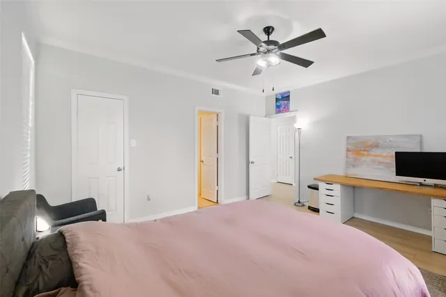 $1,200 | 2255 Braeswood Park Drive, Unit 166, Houston, TX 77030