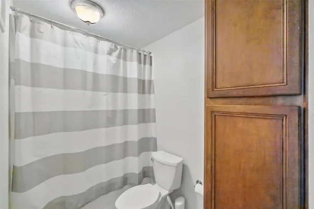 $1,200 | 2255 Braeswood Park Drive, Unit 166, Houston, TX 77030