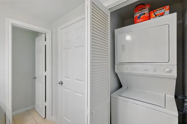 $1,200 | 2255 Braeswood Park Drive, Unit 166, Houston, TX 77030