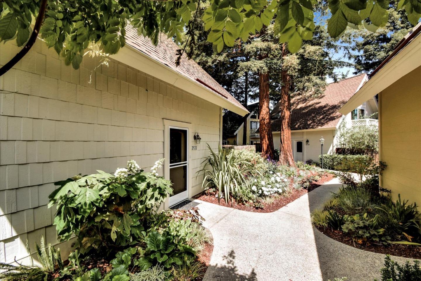 2522 West Middlefield Road Mountain View, CA 94043 - Photo 4 of 30 Gallery Image 4