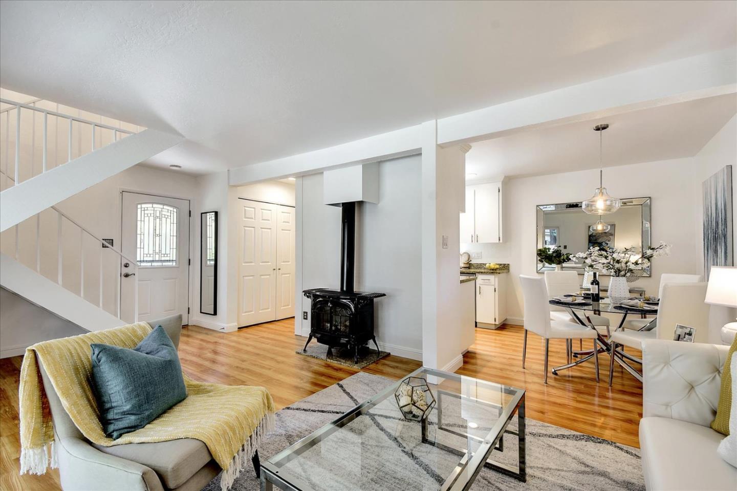 2522 West Middlefield Road Mountain View, CA 94043 - Photo 9 of 30 Gallery Image 9