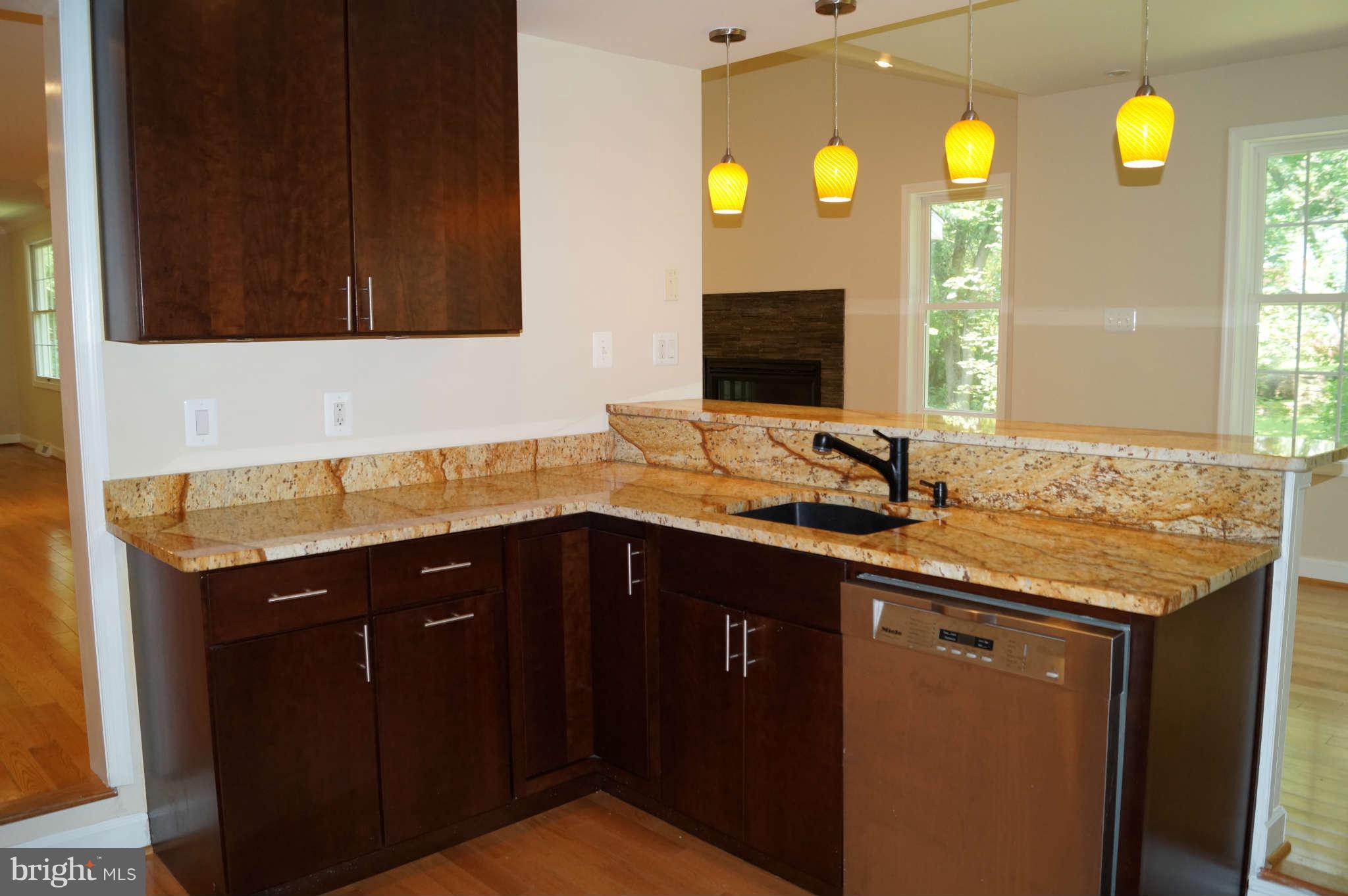 5130 Rondel Place Columbia, MD 21044 - Photo 13 of 23 Kitchen