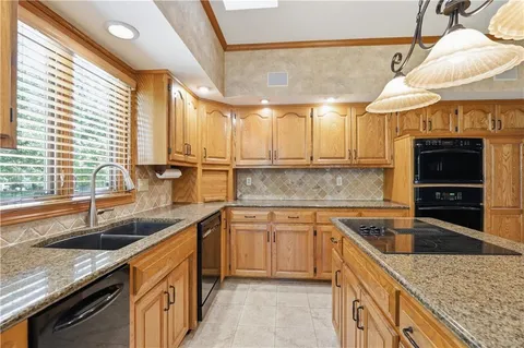 $599,950 | 12726 Mohawk Circle, Leawood, KS 66209