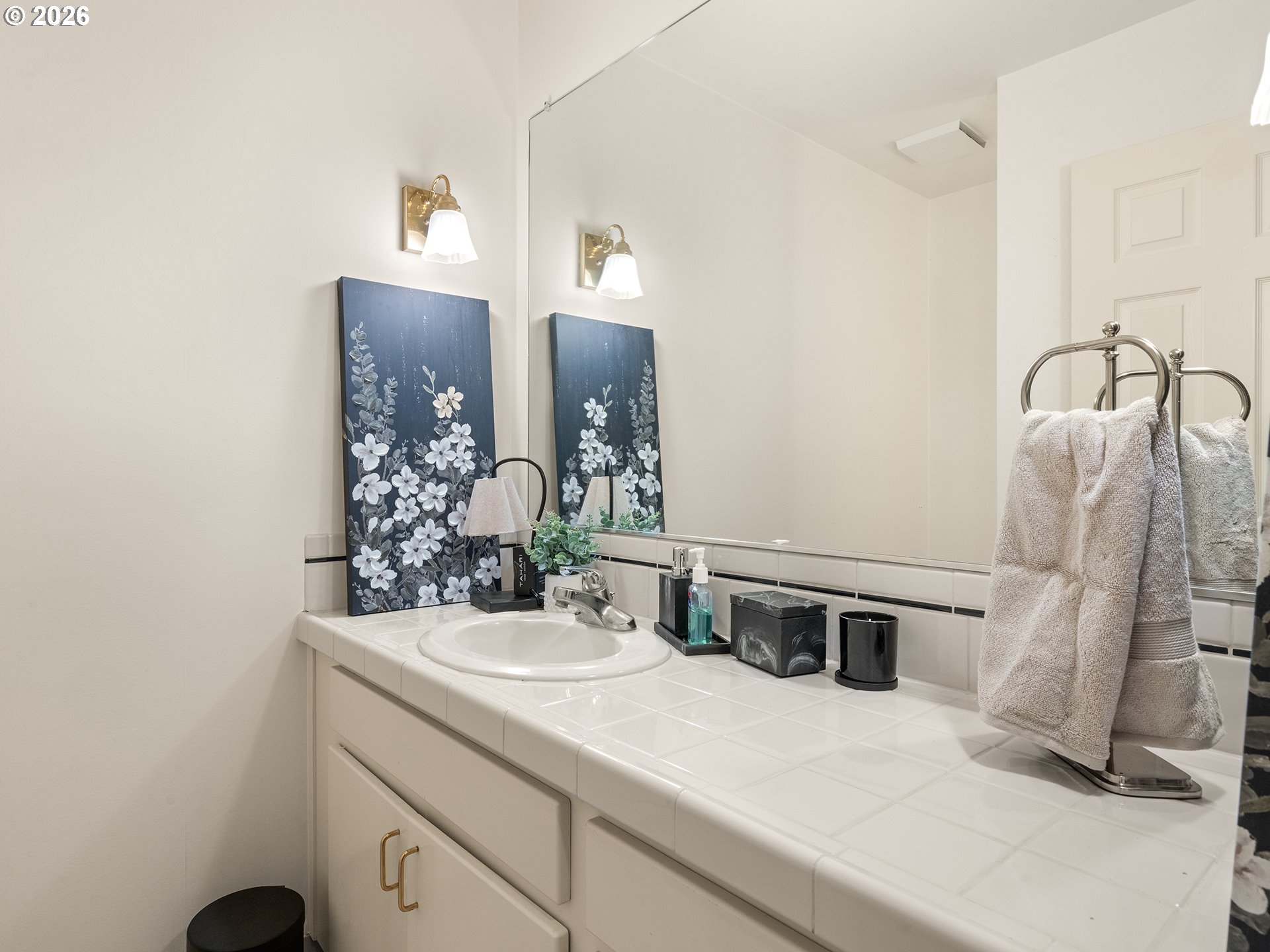 14718 Northeast Bonanza Road Brush Prairie, WA 98606 - Photo 8 of 48 Bathroom