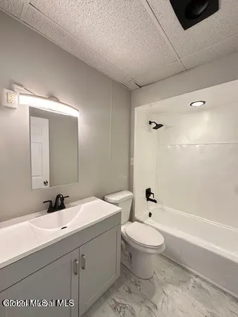 $1,695 | 664 Myrtle Avenue, Unit 2, Albany, NY 12208