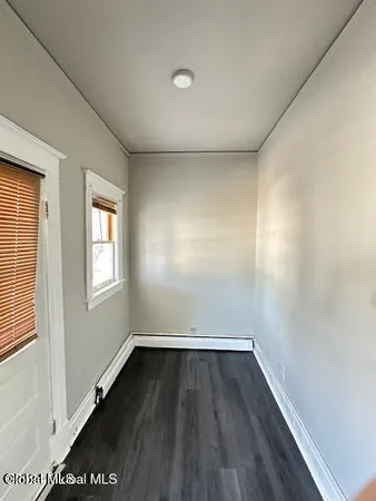 $1,695 | 664 Myrtle Avenue, Unit 2, Albany, NY 12208