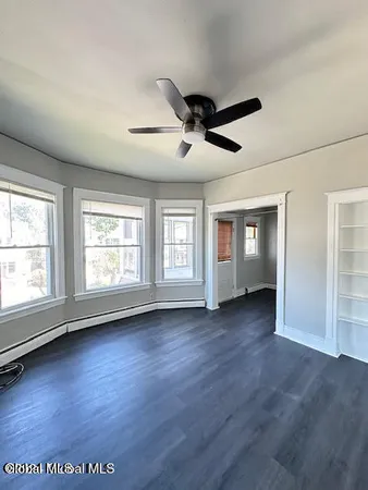 $1,695 | 664 Myrtle Avenue, Unit 2, Albany, NY 12208