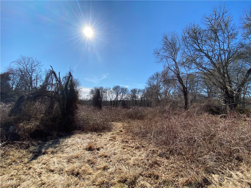 29 Noyes Neck Road Westerly, RI 02891 - Photo 1 of 3 Gallery Image 1