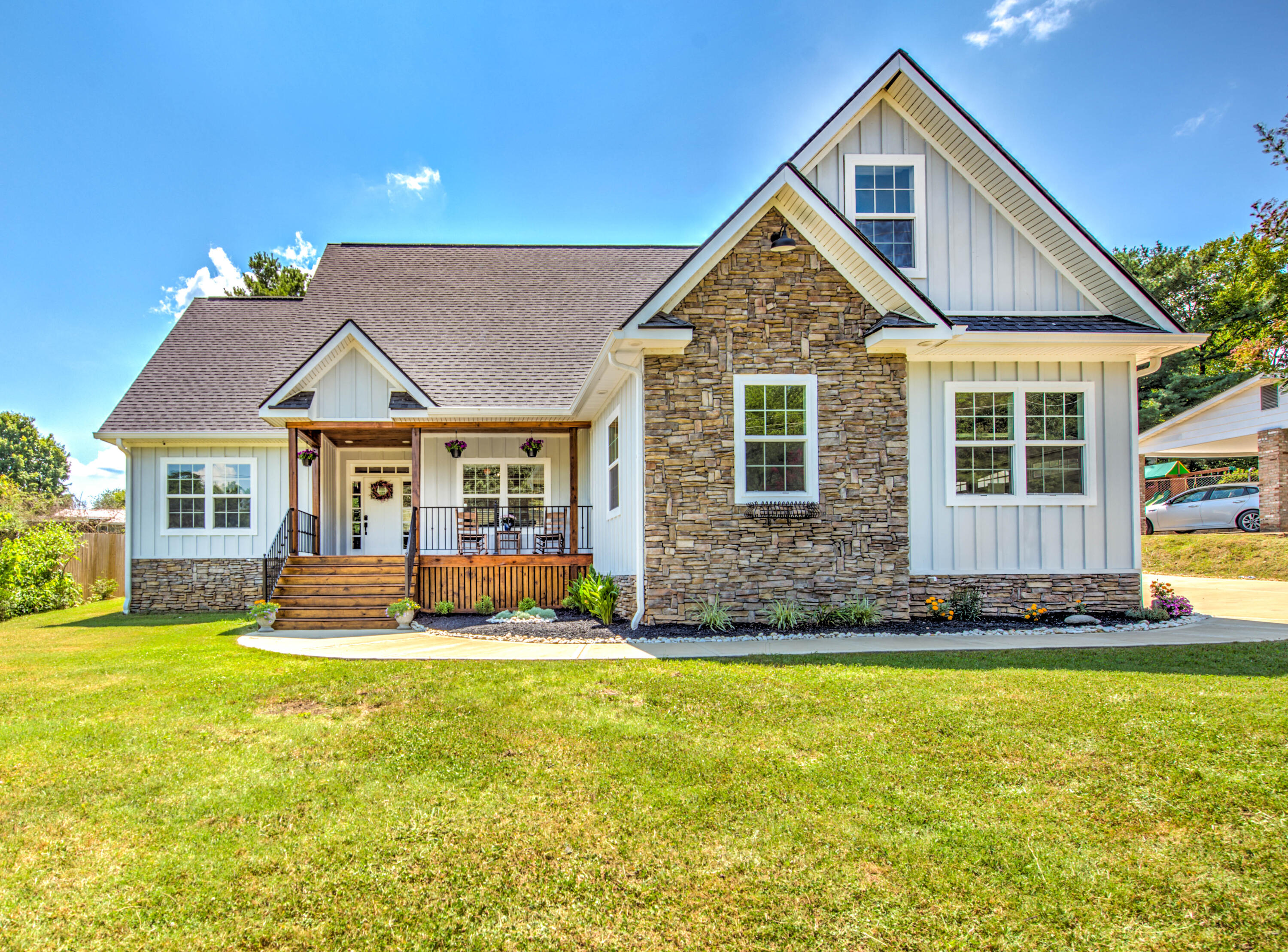 7921 Ewing Road Powell, TN 37849 - Photo 1 of 32 1