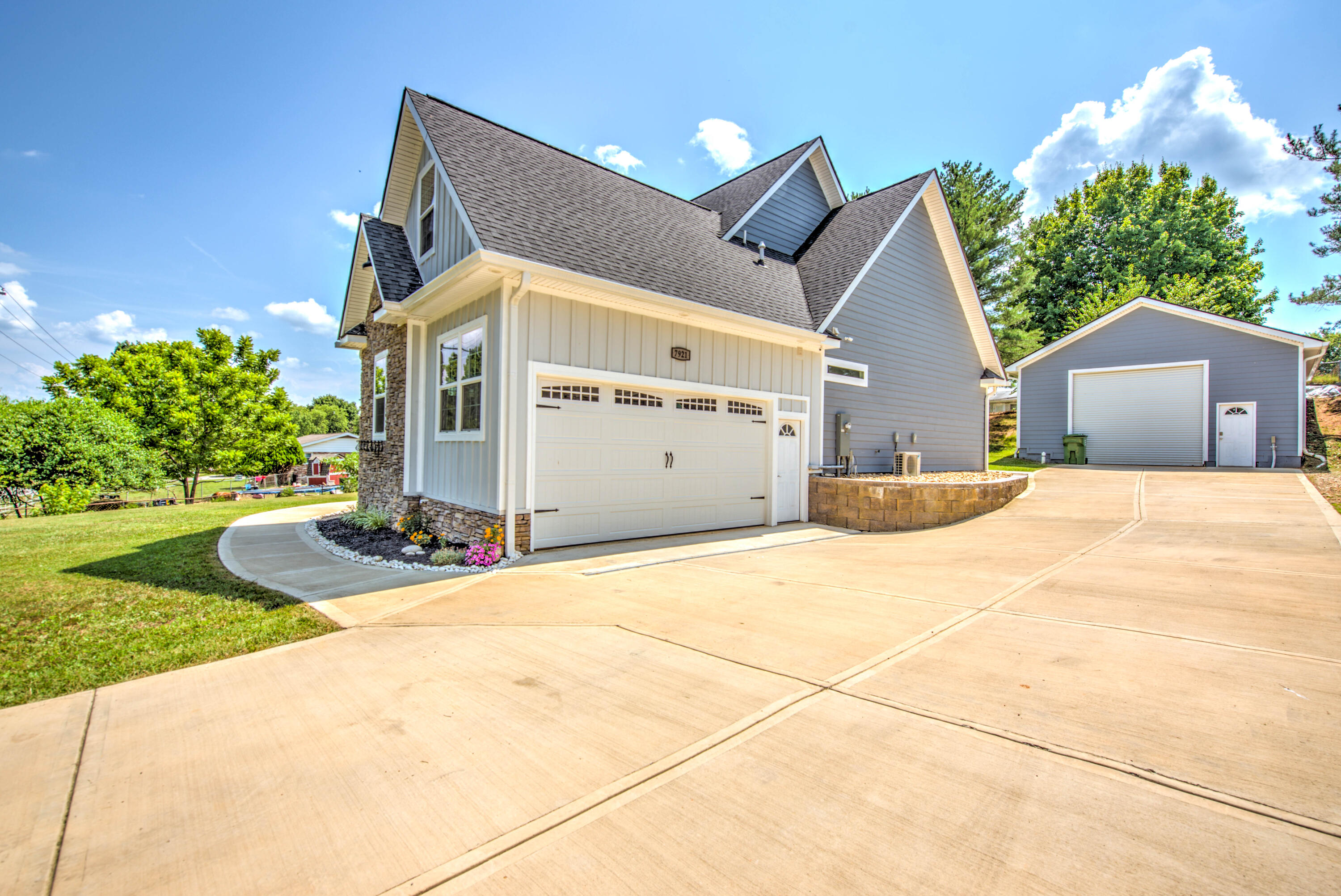 7921 Ewing Road Powell, TN 37849 - Photo 30 of 32 31