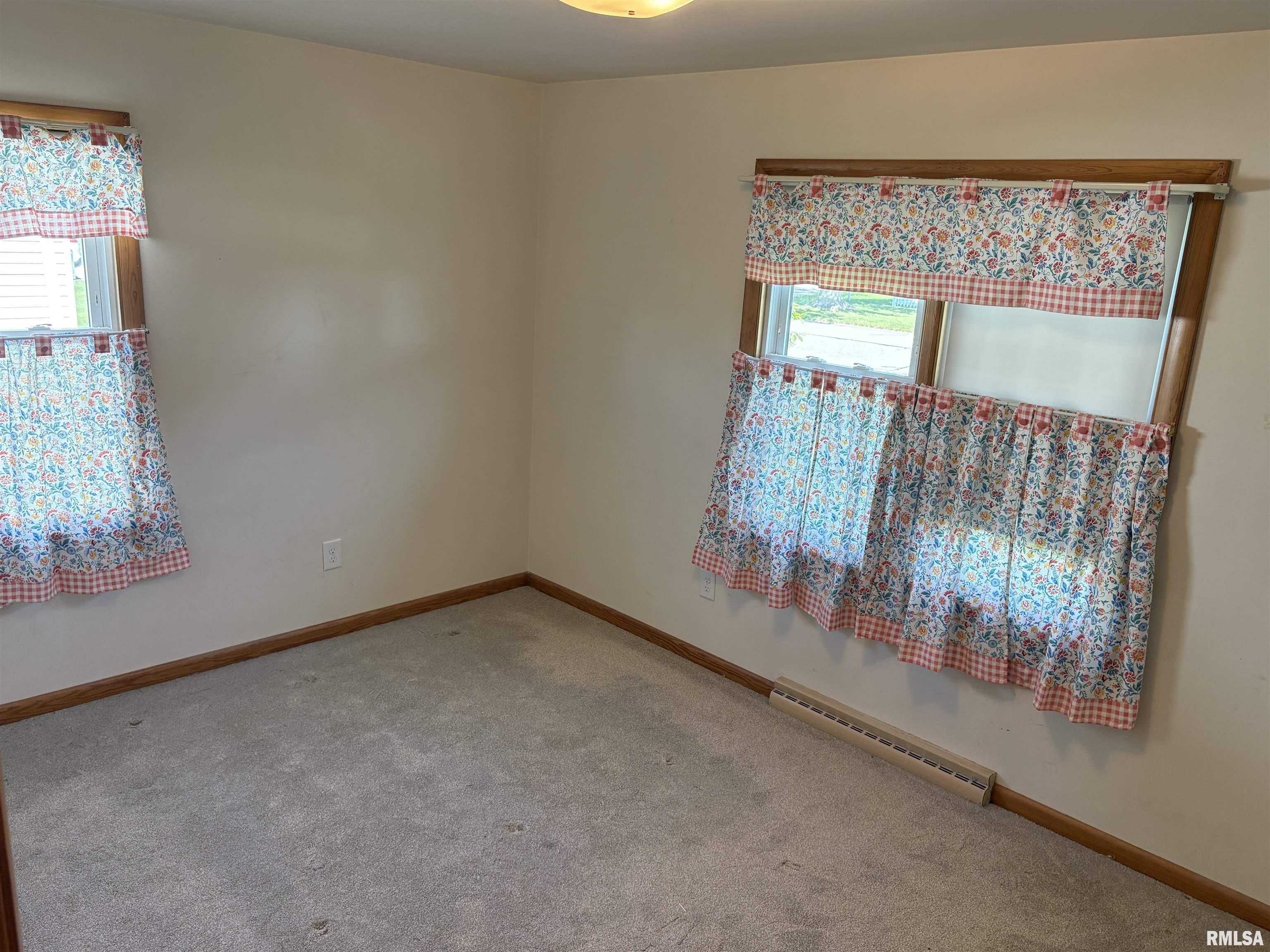 870 Park View Road Galesburg, IL 61401 - Photo 30 of 60
