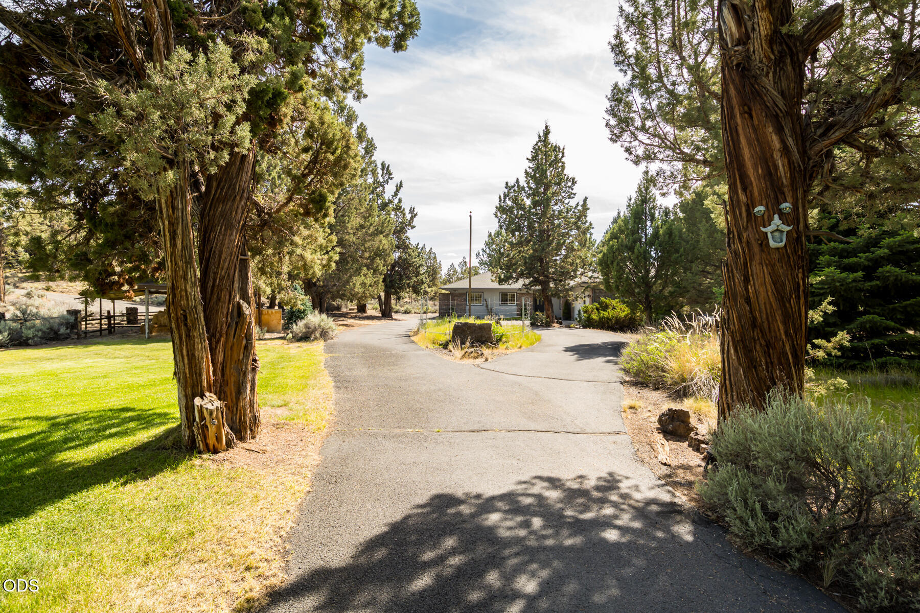 64507 McGrath Road Bend, OR 97701 - Photo 55 of 56