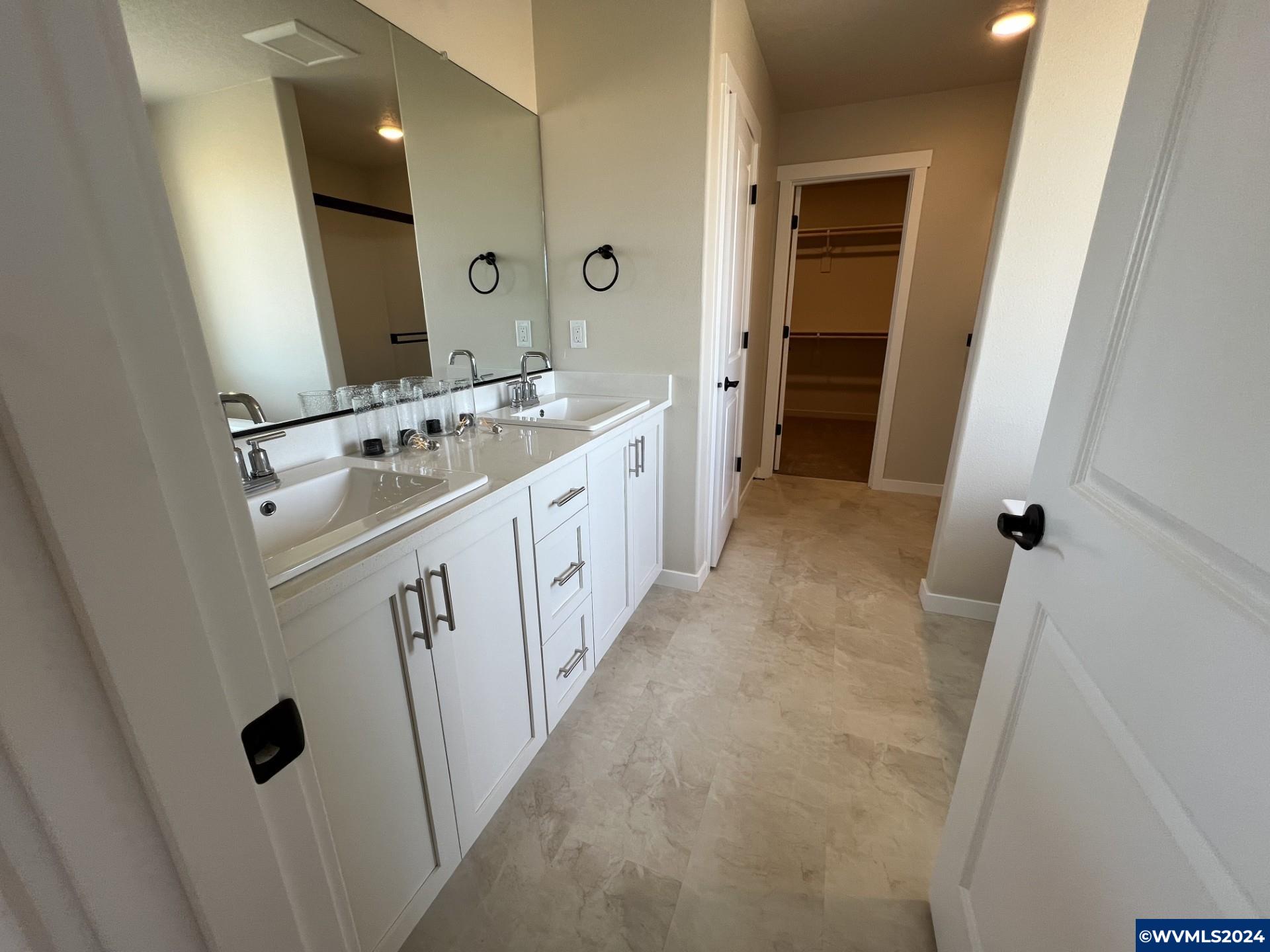 11231 Blueberry Loop Donald, OR 97020 - Photo 11 of 18