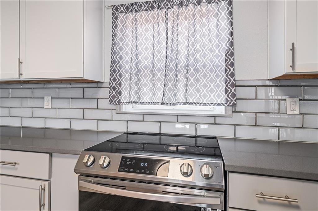 2400 South Crescent Avenue Independence, MO 64052 - Photo 14 of 37