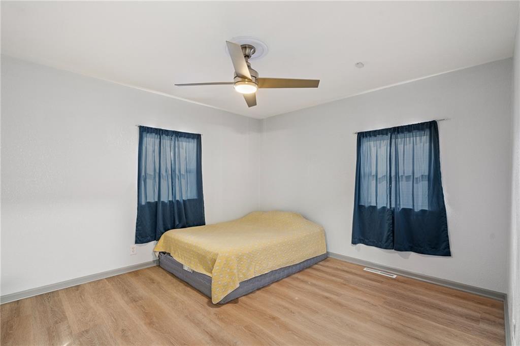 2400 South Crescent Avenue Independence, MO 64052 - Photo 17 of 37