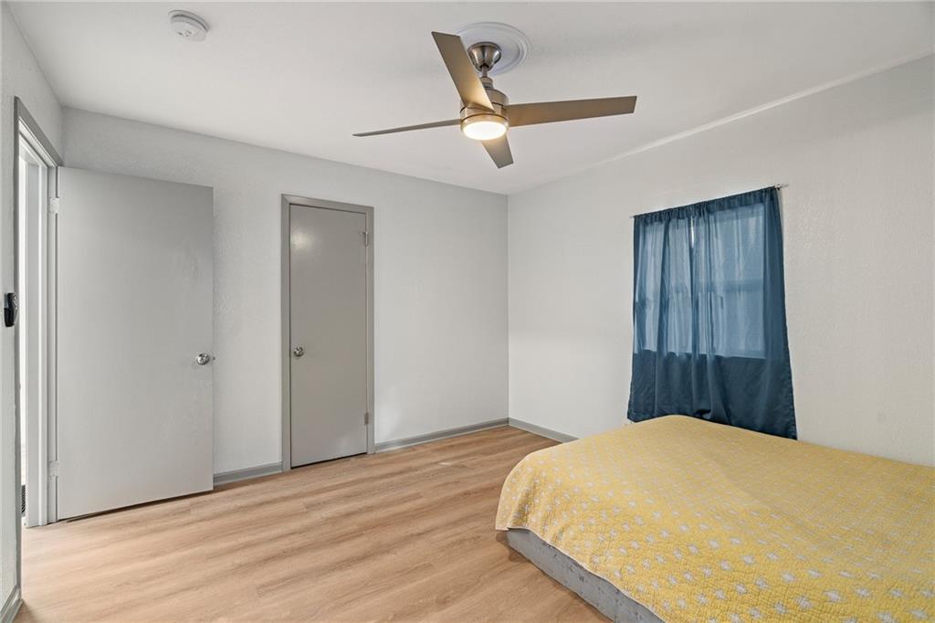 2400 South Crescent Avenue Independence, MO 64052 - Photo 18 of 37