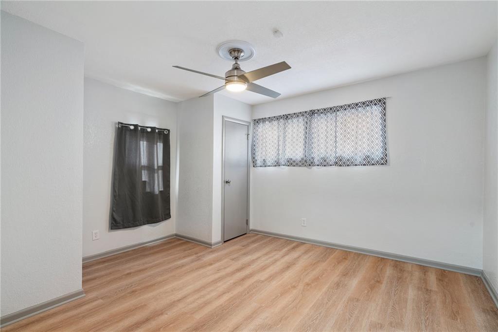 2400 South Crescent Avenue Independence, MO 64052 - Photo 21 of 37