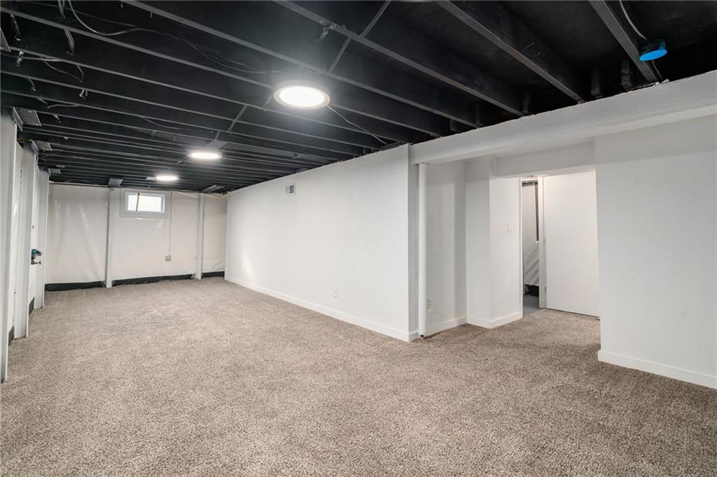 2400 South Crescent Avenue Independence, MO 64052 - Photo 27 of 37