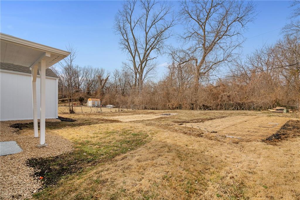 2400 South Crescent Avenue Independence, MO 64052 - Photo 31 of 37