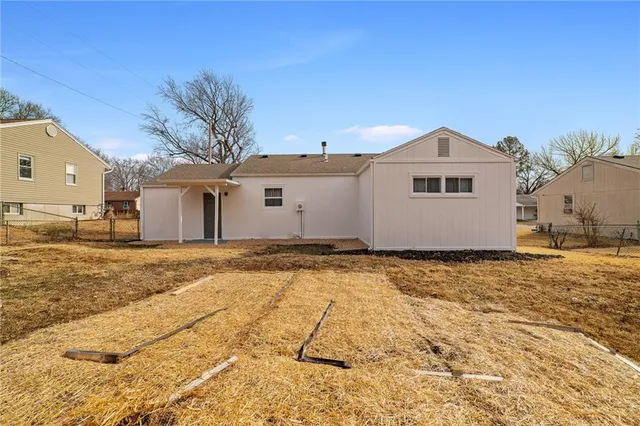 $222,000 | 2400 South Crescent Avenue, Independence, MO 64052