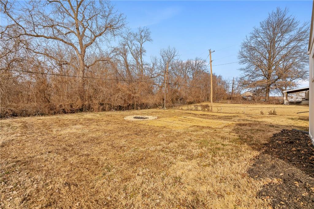 2400 South Crescent Avenue Independence, MO 64052 - Photo 34 of 37
