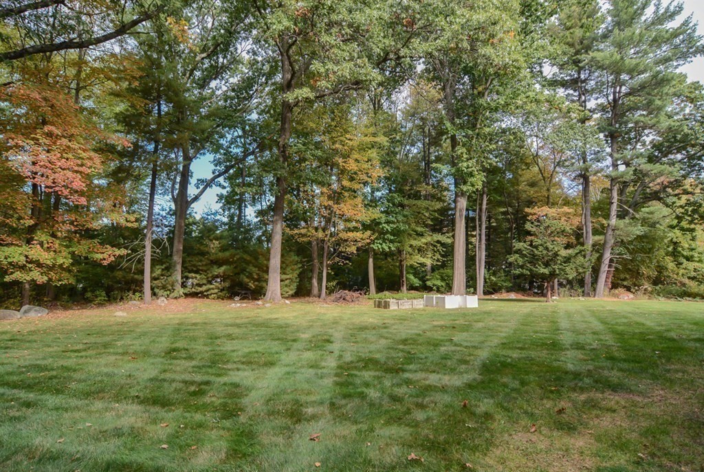 39 Locke Road Chelmsford, MA 01824 - Photo 40 of 42 Gallery Image 40