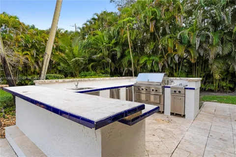 $4,850,000 | 6235 Rolling Rd Drive, Pinecrest, FL 33156