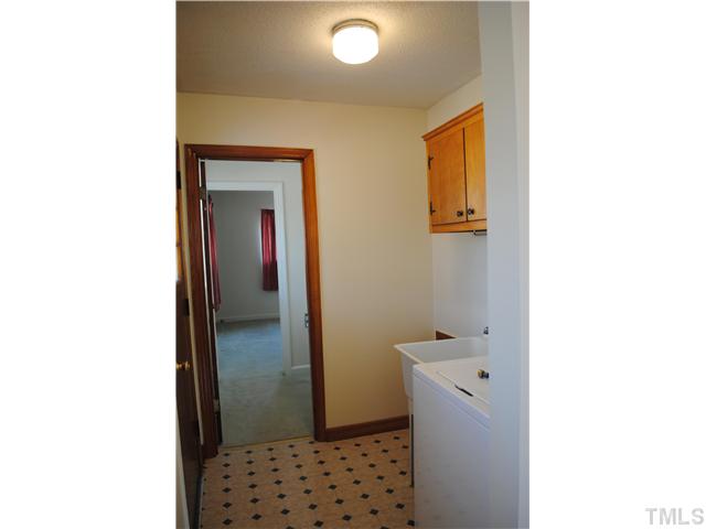 2540 Fairlawn Road Durham, NC 27705 - Photo 6 of 13 Dryer and utility sink convey