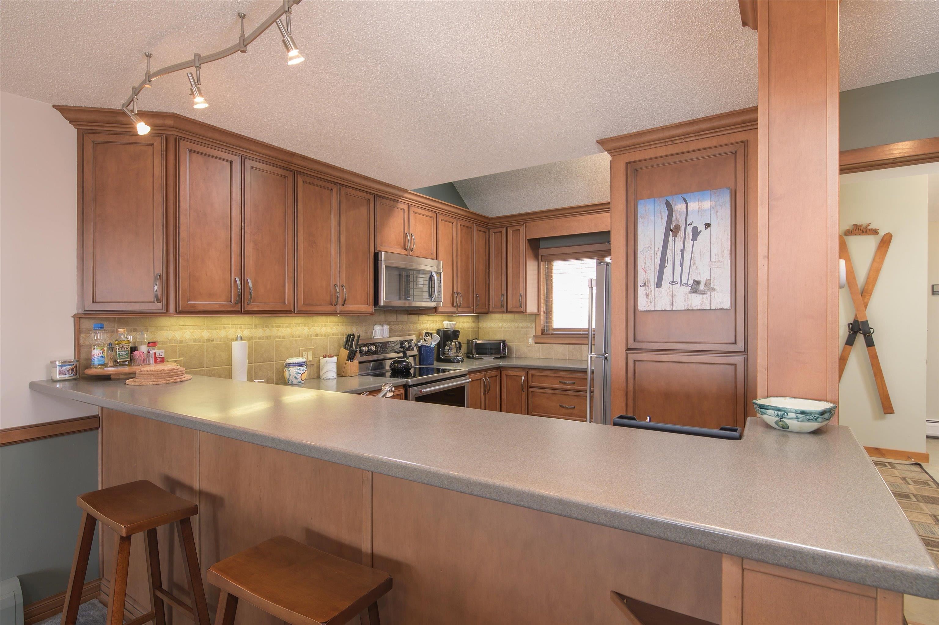 320 Okemo Trailside Extension, Unit 36E Ludlow, VT 05149 - Photo 9 of 42