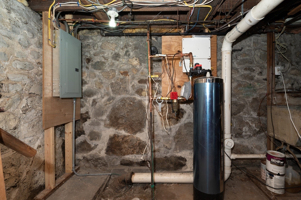 14 Summer Street Andover, MA 01810 - Photo 28 of 31