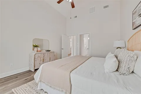 $450,000 | 912 Lamp Post Lane, Argyle, TX 76226