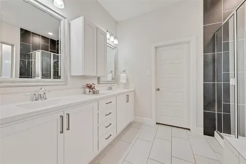 $450,000 | 912 Lamp Post Lane, Argyle, TX 76226