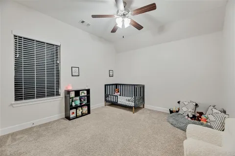 $450,000 | 912 Lamp Post Lane, Argyle, TX 76226