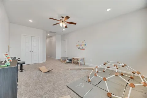 $450,000 | 912 Lamp Post Lane, Argyle, TX 76226