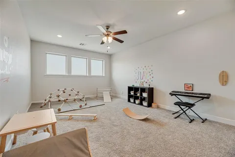 $450,000 | 912 Lamp Post Lane, Argyle, TX 76226