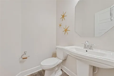 $450,000 | 912 Lamp Post Lane, Argyle, TX 76226