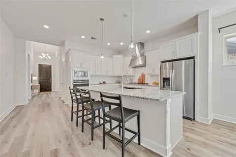 $450,000 | 912 Lamp Post Lane, Argyle, TX 76226