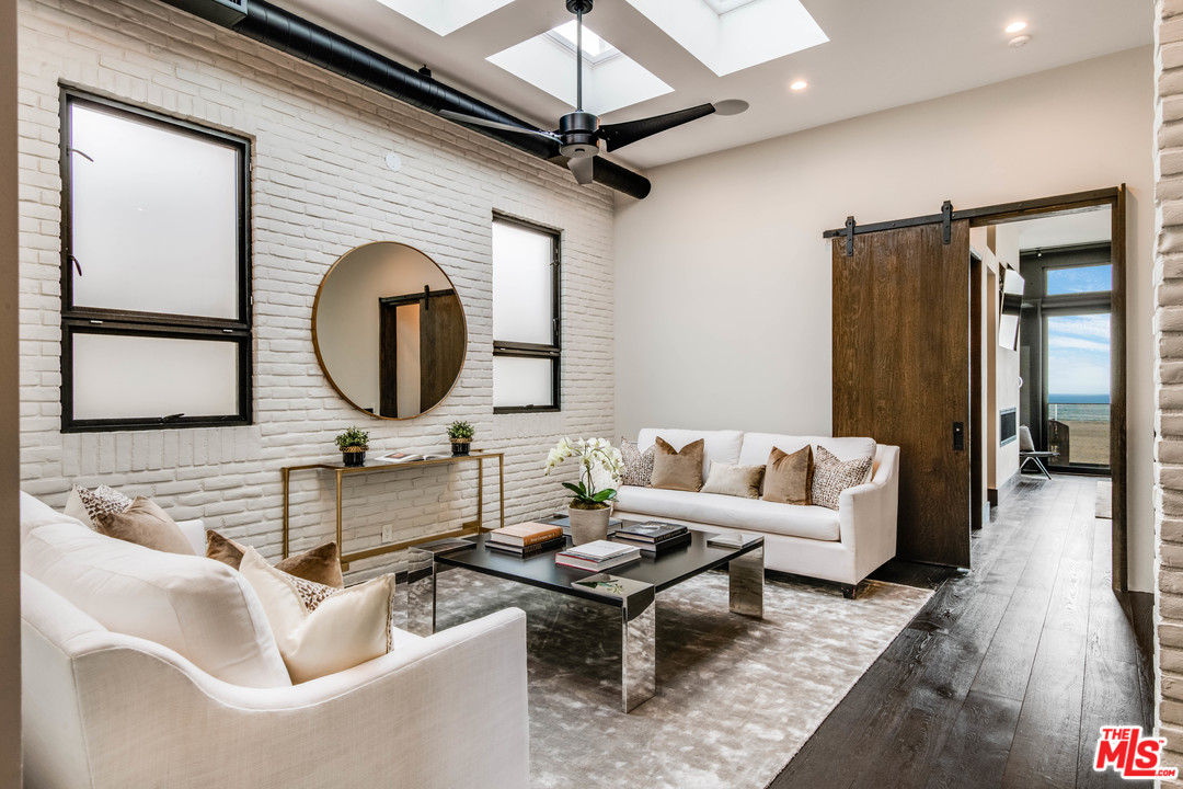 1534 The Strand Hermosa Beach, CA 90254 - Photo 11 of 30