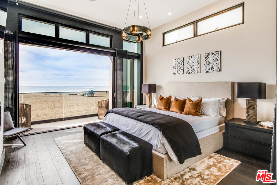 1534 The Strand Hermosa Beach, CA 90254 - Photo 12 of 30