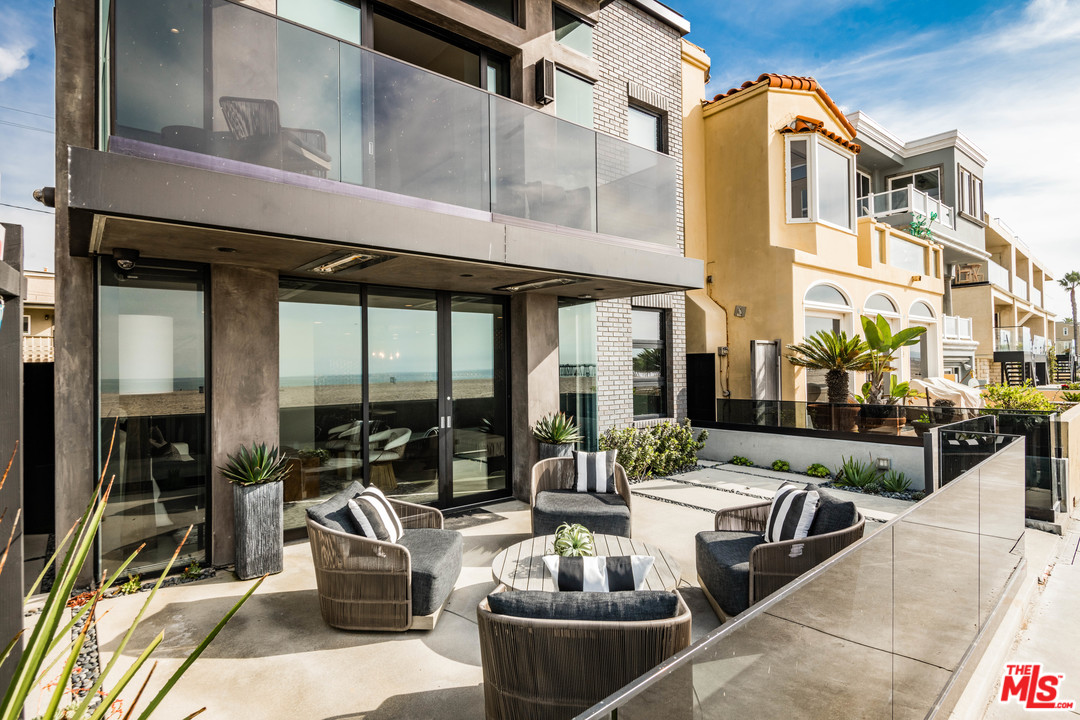 1534 The Strand Hermosa Beach, CA 90254 - Photo 24 of 30