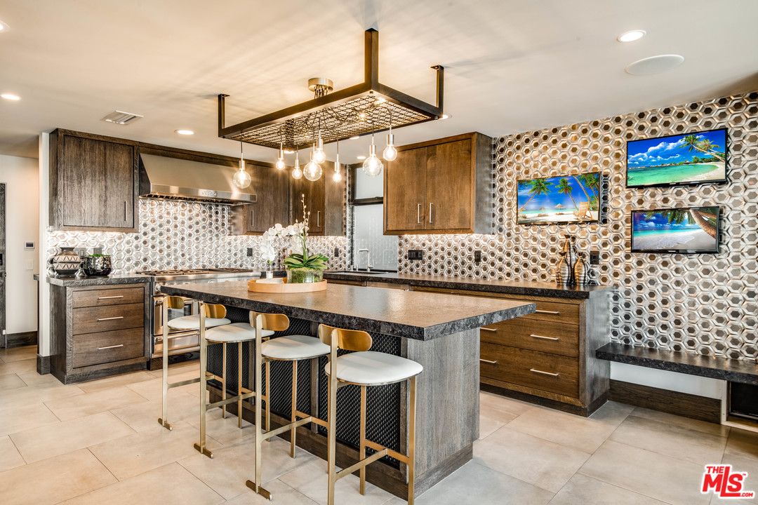 1534 The Strand Hermosa Beach, CA 90254 - Photo 6 of 30