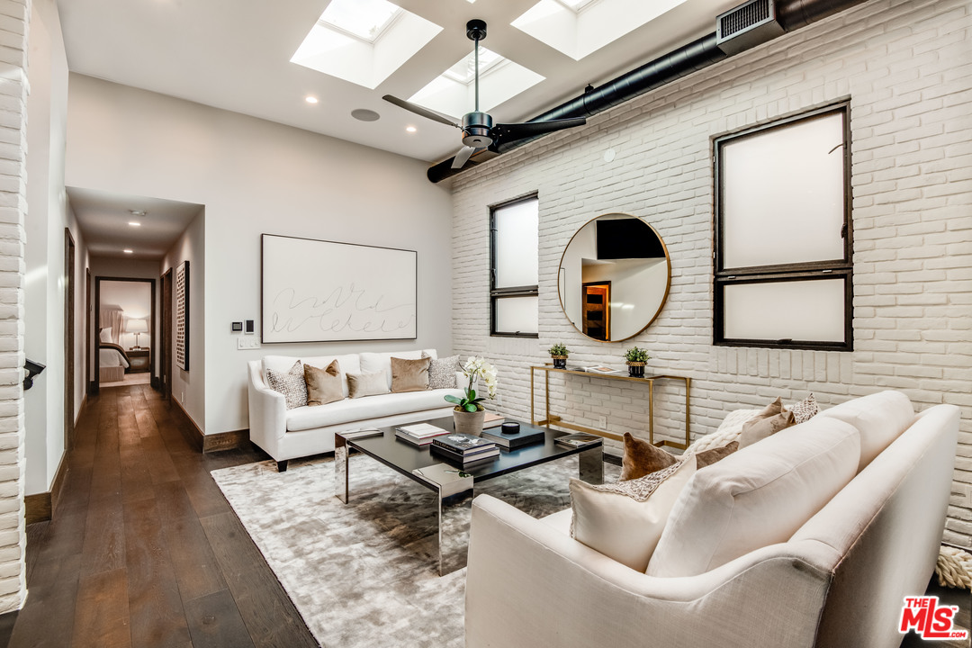 1534 The Strand Hermosa Beach, CA 90254 - Photo 10 of 30