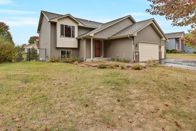 $364,000 | 12966 8th Avenue South, Zimmerman, MN 55398