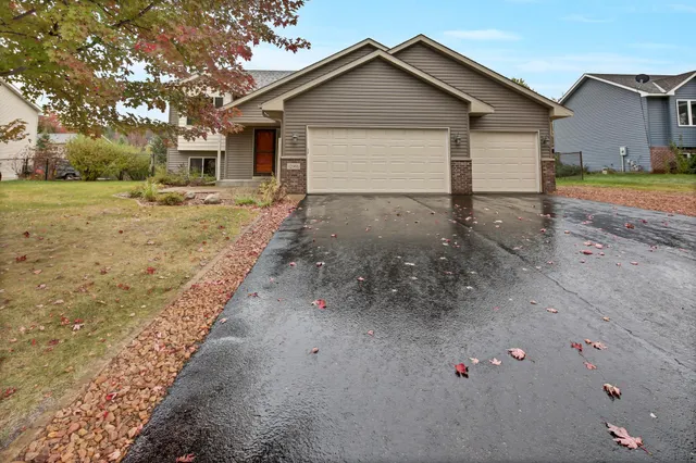 $364,000 | 12966 8th Avenue South, Zimmerman, MN 55398