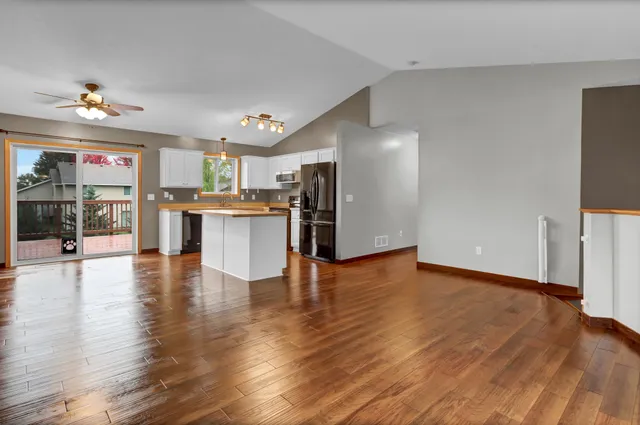 $364,000 | 12966 8th Avenue South, Zimmerman, MN 55398