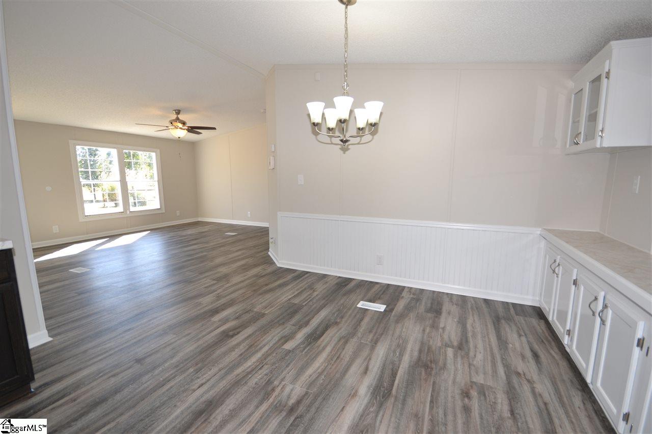 313 Walnut Crest Court Fountain Inn, SC 29644 - Photo 8 of 18 Gallery Image 8
