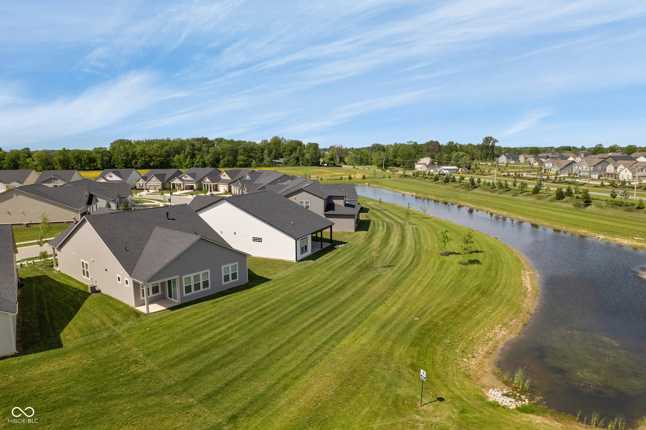 15383 Eclipse Road Westfield, IN 46074 - Photo 2 of 44