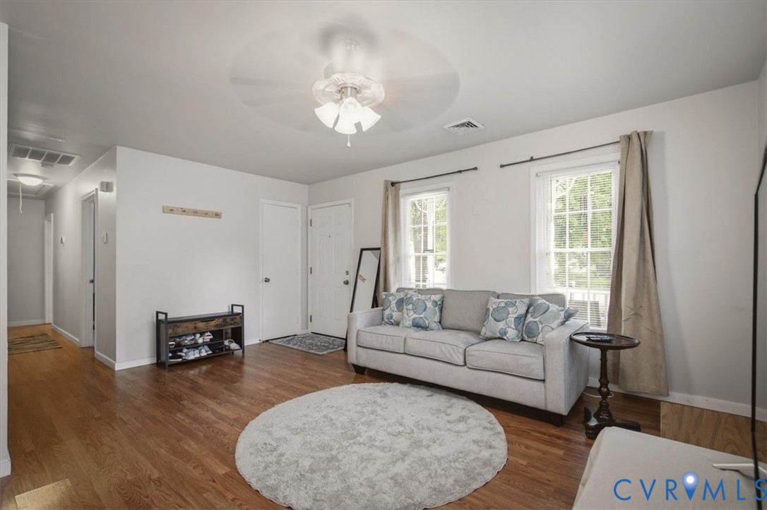 4636 Twelveoaks Road Midlothian, VA 23112 - Photo 9 of 38